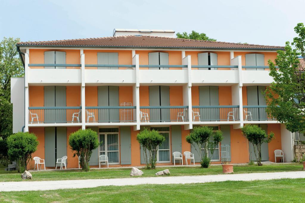 Vtf Les Florans Hotel Bédoin Kültér fotó